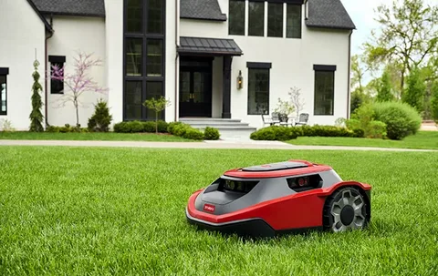 Best Automatic Lawn Mowers That Save Time and Energy